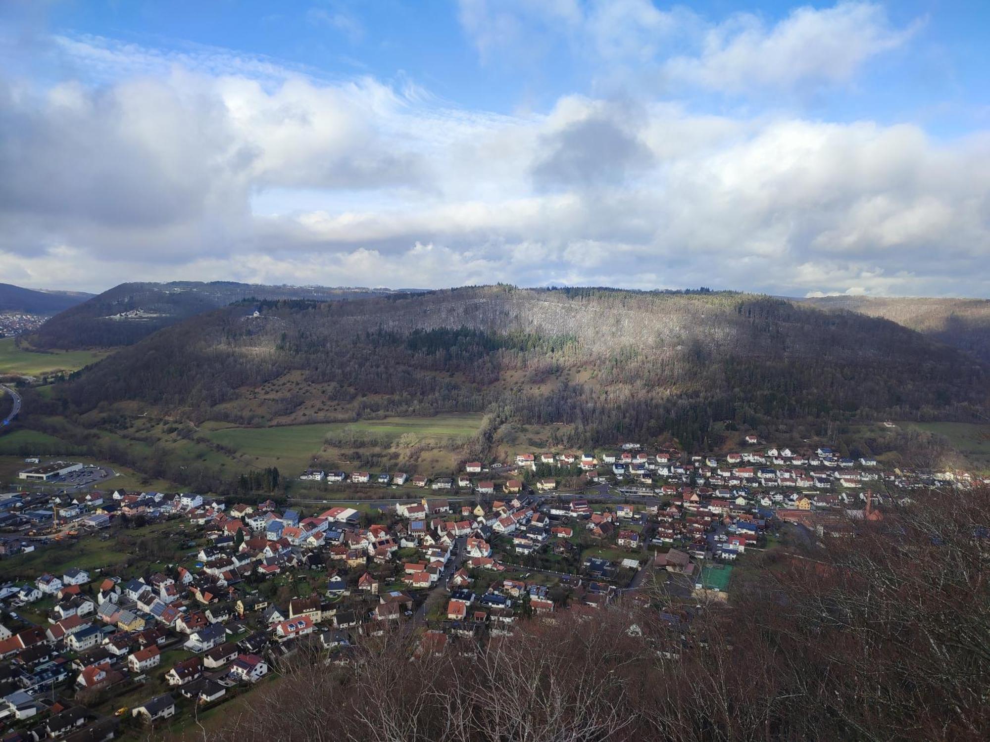 Ferienwohnung Unterm Tierstein Bad Ditzenbach Bagian luar foto